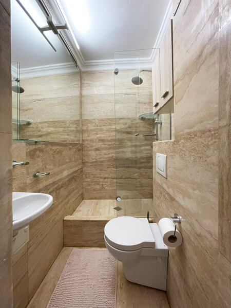 Piata Unirii, 3 camere, design modern, 88 mp, 2 bai, 900 EUR