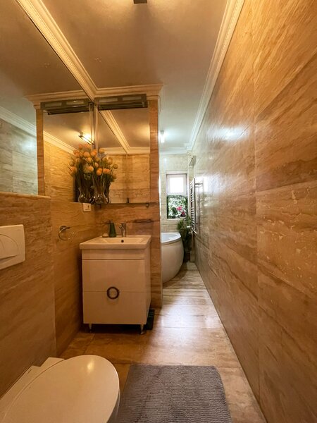 Piata Unirii, 3 camere, design modern, 88 mp, 2 bai, 900 EUR